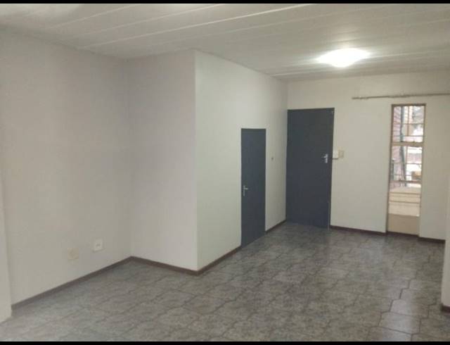 2 BEDROOM TOWNHOUSE FOR SALE IN VALHALLA